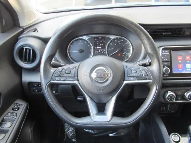 2021 Nissan Kicks S Xtronic CVT