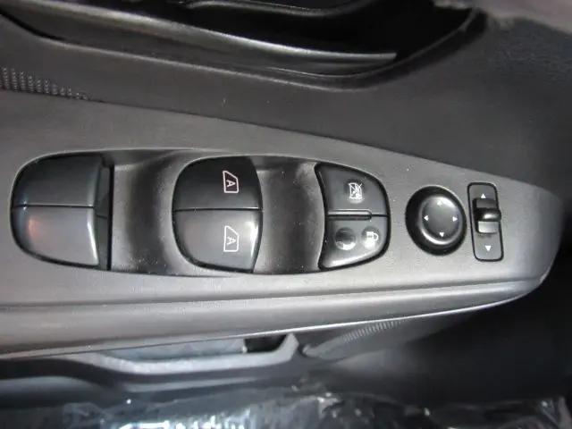 2021 Nissan Kicks S Xtronic CVT