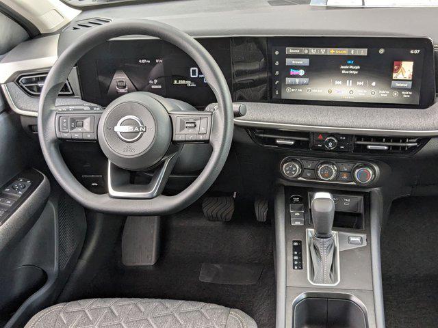2025 Nissan Kicks SV FWD
