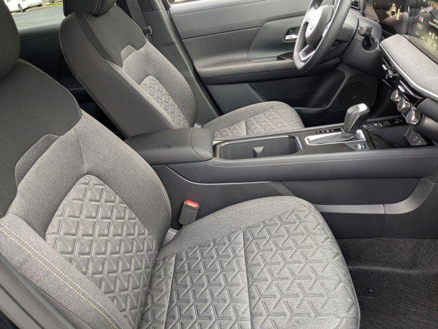 2025 Nissan Kicks SV FWD
