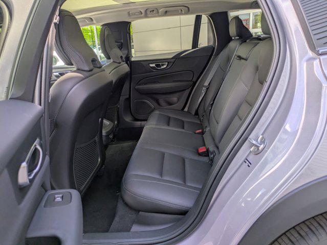 2026 Volvo V60 Cross Country Plus, B5 AWD Gas (mild hybrid)
