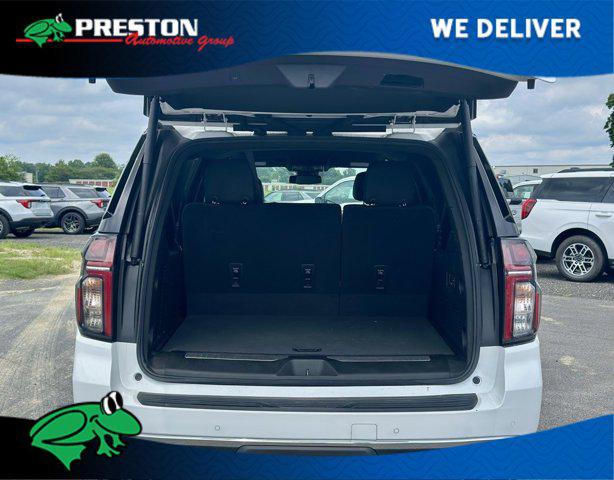 2023 Chevrolet Suburban 2WD Premier