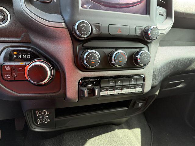 2024 RAM 2500 Tradesman Crew Cab 4x4 64 Box