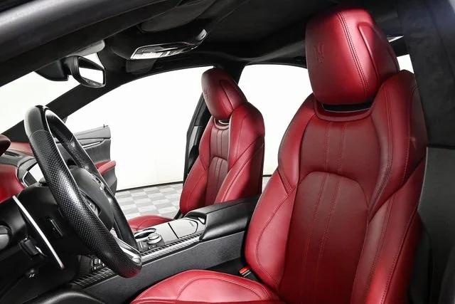 2022 Maserati Ghibli Modena Q4