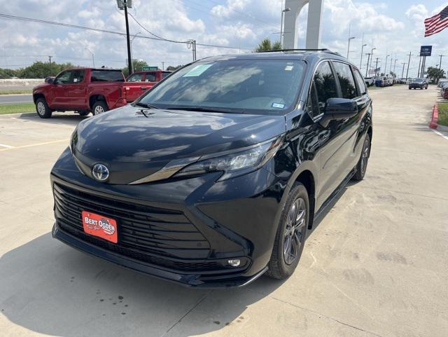 2024 Toyota Sienna Woodland Edition