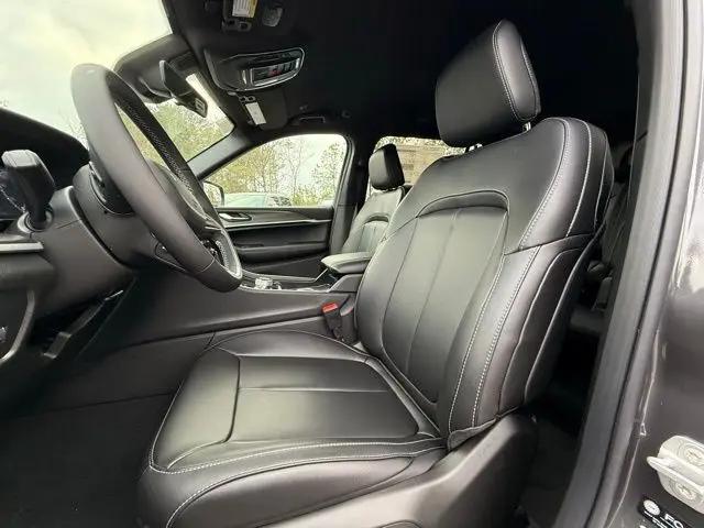 2025 Jeep Grand Cherokee L Limited 4x4