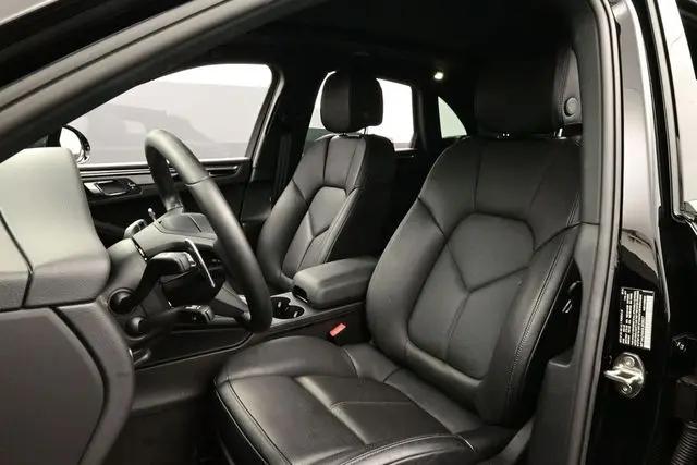 2025 Porsche Macan Macan
