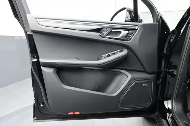 2025 Porsche Macan Macan