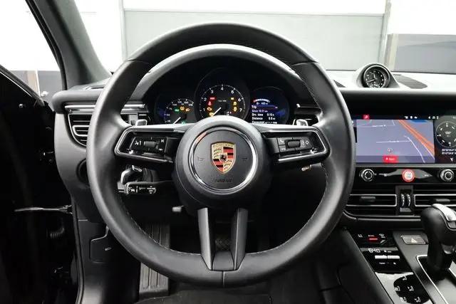 2025 Porsche Macan Macan
