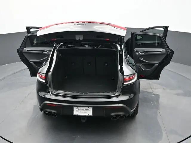 2025 Porsche Macan Macan