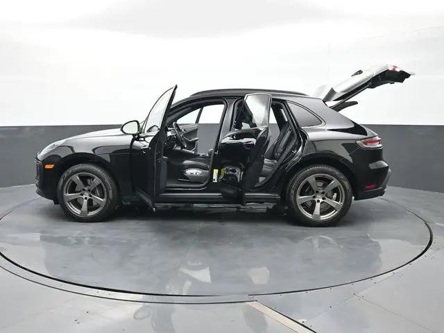 2025 Porsche Macan Macan