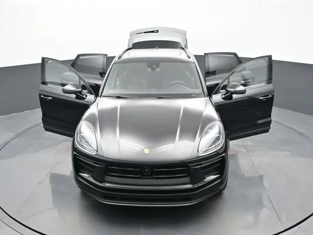 2025 Porsche Macan Macan