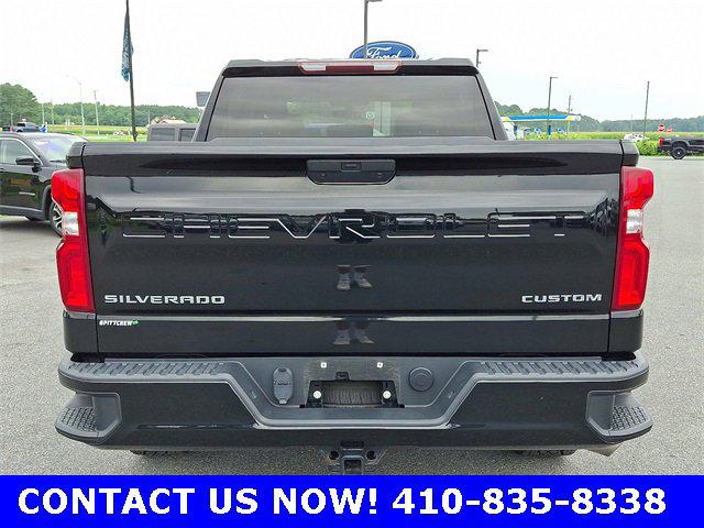 2021 Chevrolet Silverado 1500 4WD Crew Cab Short Bed Custom
