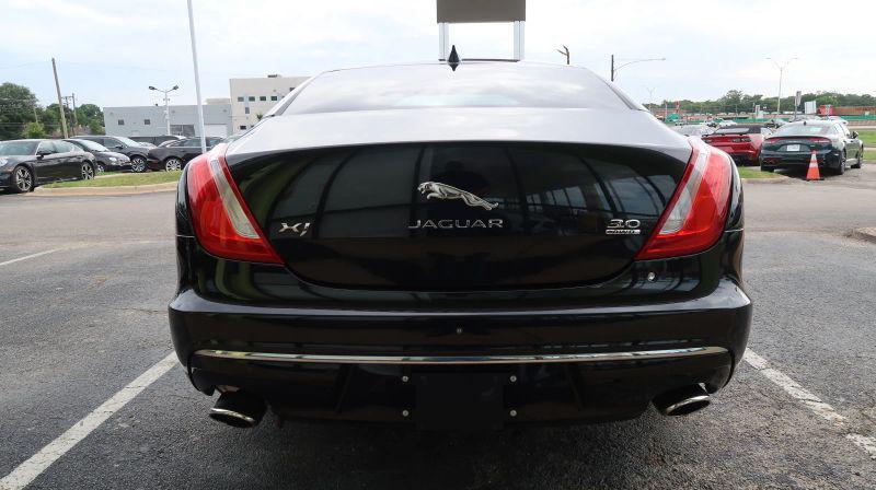 2017 Jaguar XJ R-Sport