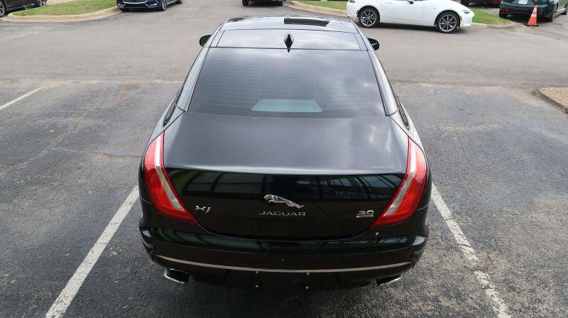 2017 Jaguar XJ R-Sport
