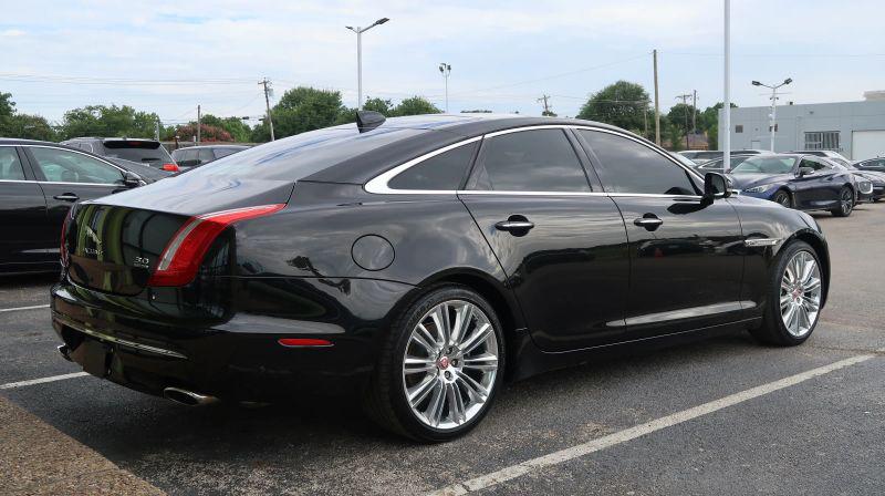 2017 Jaguar XJ R-Sport