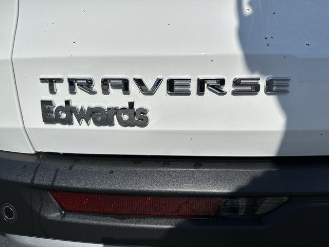 2026 Chevrolet Traverse FWD LT