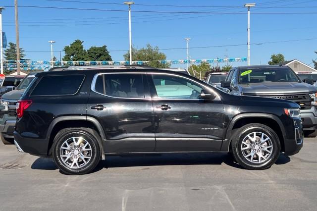 2023 GMC Acadia AWD SLT