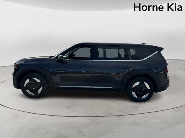 2026 Kia EV9 Light Short Range