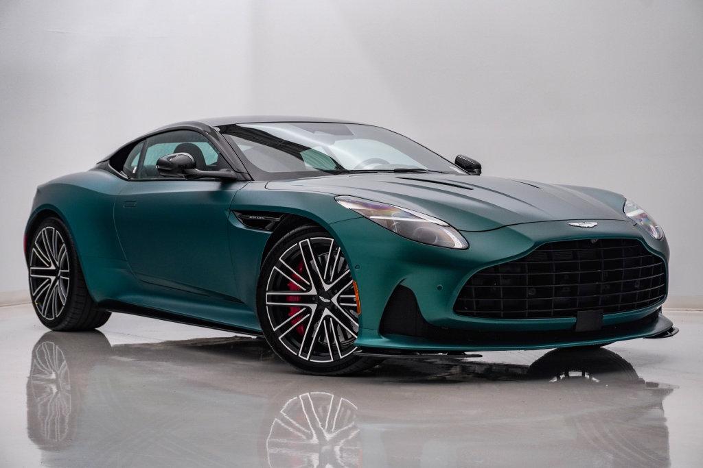2025 Aston Martin DB12