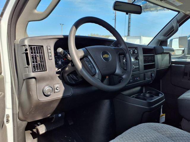 2025 Chevrolet Express Cargo Van RWD 2500 Regular Wheelbase WT