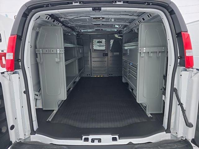 2025 Chevrolet Express Cargo Van RWD 2500 Regular Wheelbase WT