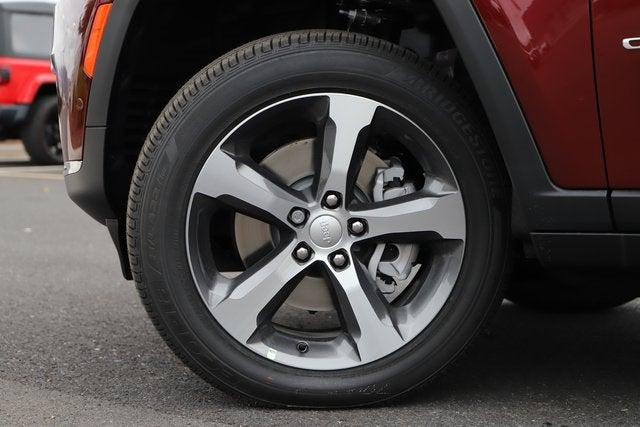 2025 Jeep Grand Cherokee GRAND CHEROKEE L LIMITED 4X4 2025 Jeep Grand Cherokee GRAND CHEROKEE L LIMITED 4X4