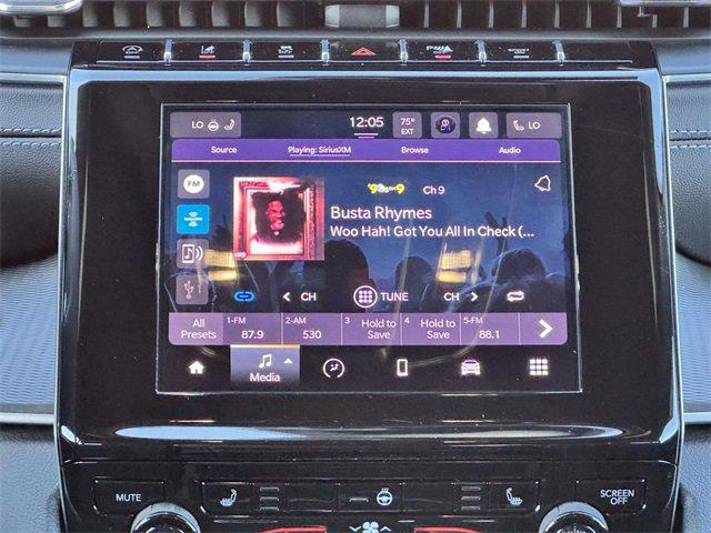 2025 Jeep Grand Cherokee GRAND CHEROKEE LAREDO X 4X4