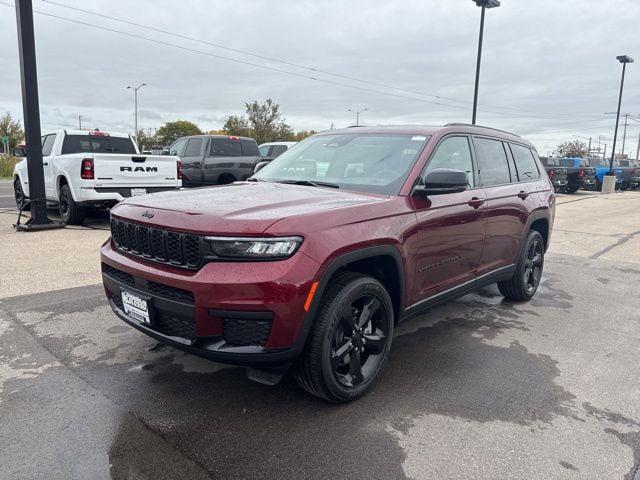 2025 Jeep Grand Cherokee Altitude X 4x4