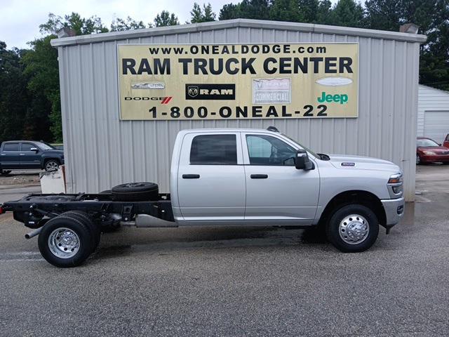 2026 RAM 3500 Chassis Cab Tradesman