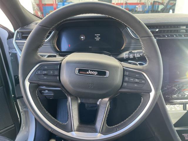 2025 Jeep Grand Cherokee GRAND CHEROKEE L LIMITED 4X4 2025 Jeep Grand Cherokee GRAND CHEROKEE L LIMITED 4X4