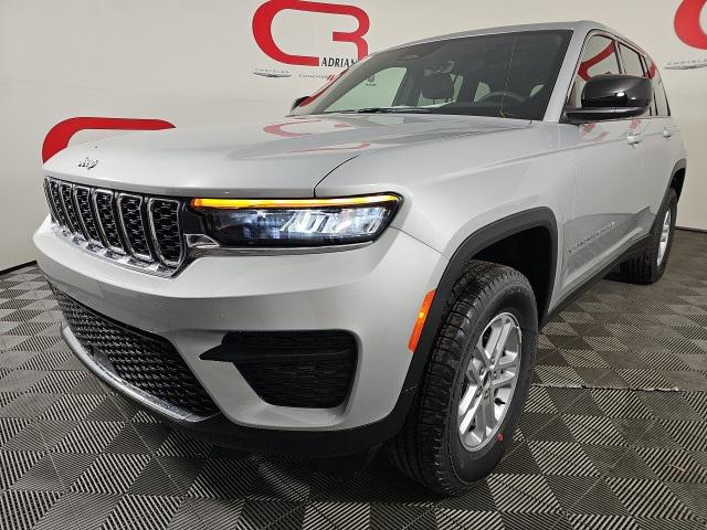 2025 Jeep Grand Cherokee GRAND CHEROKEE LAREDO 4X4 2025 Jeep Grand Cherokee GRAND CHEROKEE LAREDO 4X4