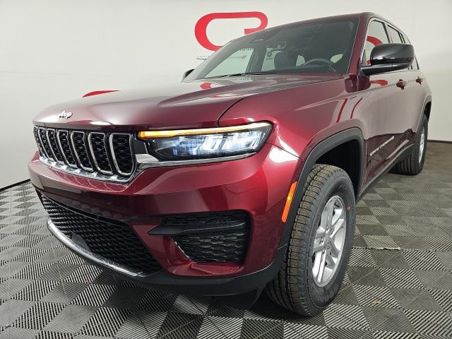 2025 Jeep Grand Cherokee GRAND CHEROKEE LAREDO 4X4 2025 Jeep Grand Cherokee GRAND CHEROKEE LAREDO 4X4