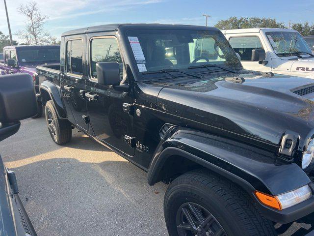 2025 Jeep Gladiator GLADIATOR SPORT S 4X4 2025 Jeep Gladiator GLADIATOR SPORT S 4X4