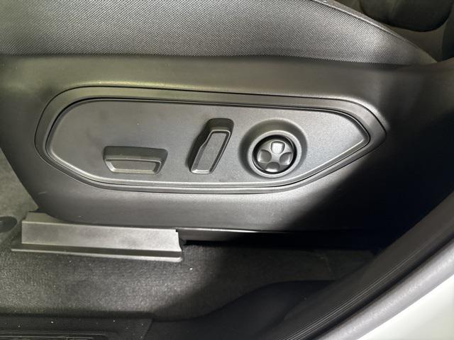 2025 Jeep Grand Cherokee GRAND CHEROKEE L LAREDO X 4X4 2025 Jeep Grand Cherokee GRAND CHEROKEE L LAREDO X 4X4