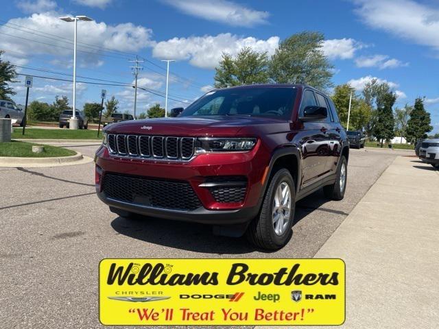 2025 Jeep Grand Cherokee GRAND CHEROKEE LAREDO X 4X4 2025 Jeep Grand Cherokee GRAND CHEROKEE LAREDO X 4X4