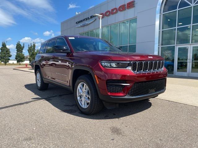 2025 Jeep Grand Cherokee GRAND CHEROKEE LAREDO X 4X4 2025 Jeep Grand Cherokee GRAND CHEROKEE LAREDO X 4X4