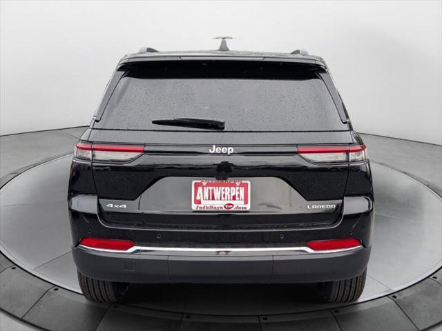 2025 Jeep Grand Cherokee GRAND CHEROKEE LAREDO X 4X4