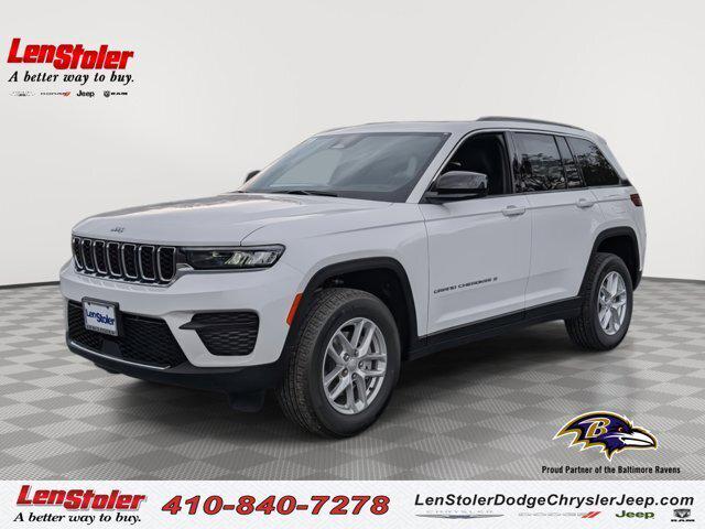 2025 Jeep Grand Cherokee GRAND CHEROKEE LAREDO X 4X4