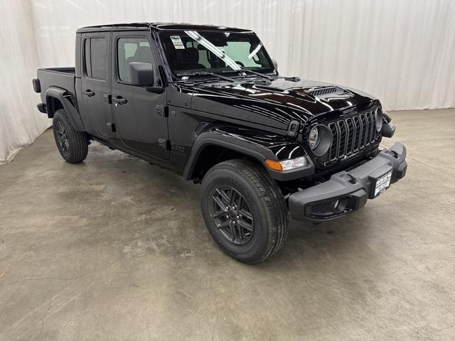 2025 Jeep Gladiator GLADIATOR SPORT S 4X4