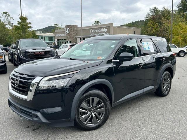 2022 Nissan Pathfinder S 4WD