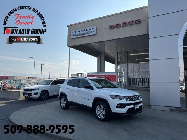 2022 Jeep Compass Latitude FWD 2022 Jeep Compass Latitude FWD