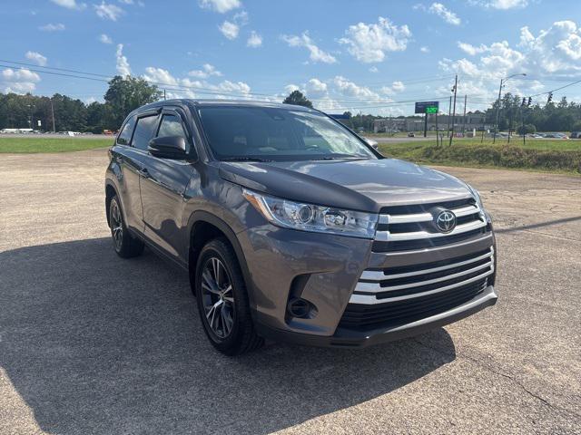 2017 Toyota Highlander LE