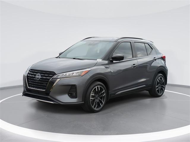2023 Nissan Kicks SR Xtronic CVT