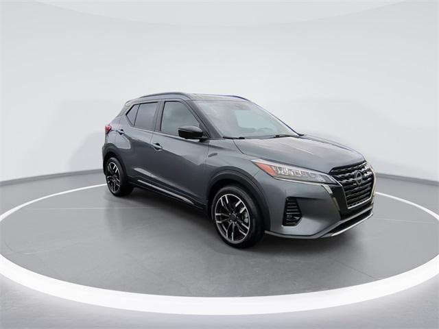 2023 Nissan Kicks SR Xtronic CVT