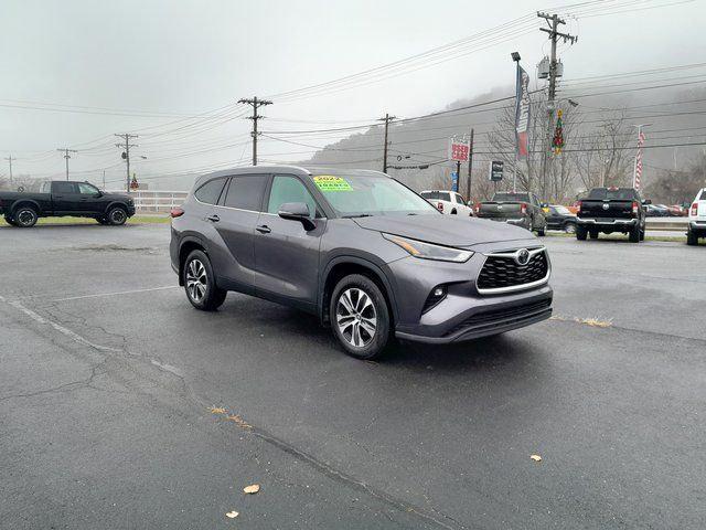 2022 Toyota Highlander XLE 2022 Toyota Highlander XLE