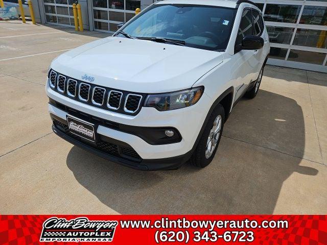 2025 Jeep Compass COMPASS LATITUDE 4X4