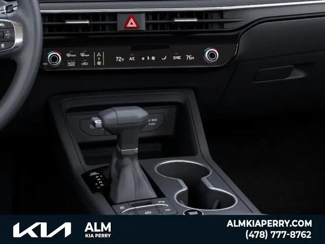 2026 Kia K5 LXS FWD