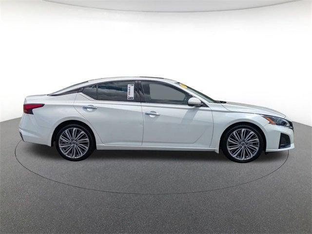 2023 Nissan Altima SL FWD