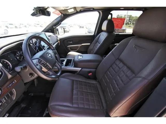 2024 Nissan Titan Crew Cab Platinum Reserve 4x2